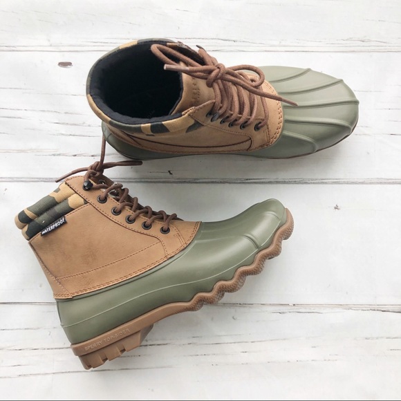 sperry brewster plaid collar waterproof duck boot